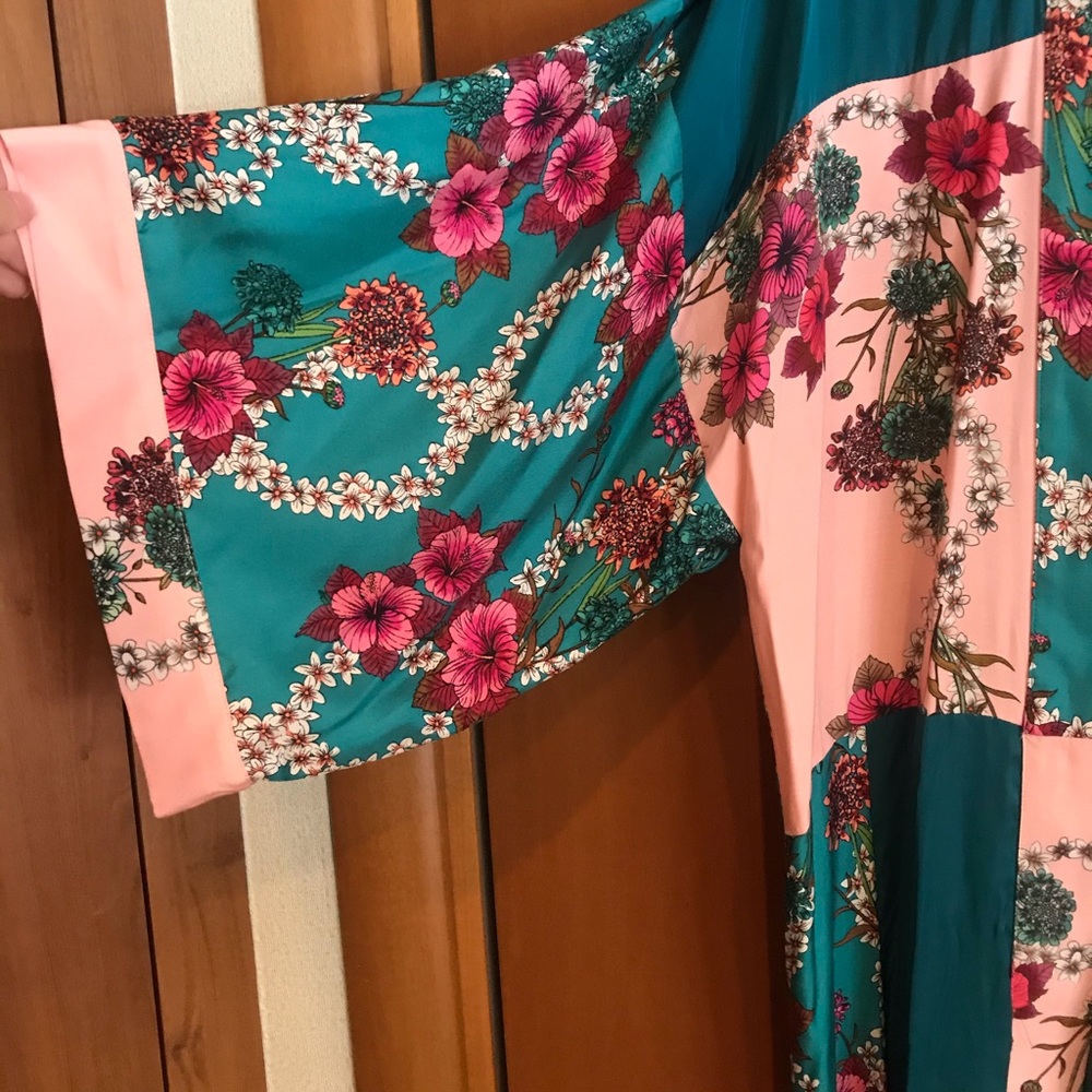 Sandro Floral-print Crepe De Chine Kimono Green - Picture 3 of 8